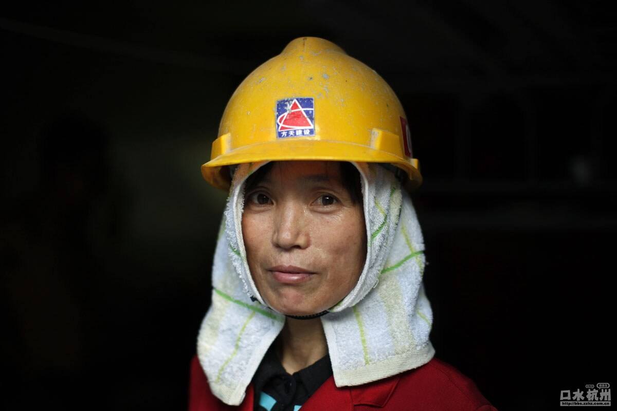 中国有68的女性参与了社会劳动在农民工这一行业中女性占到了13的比例